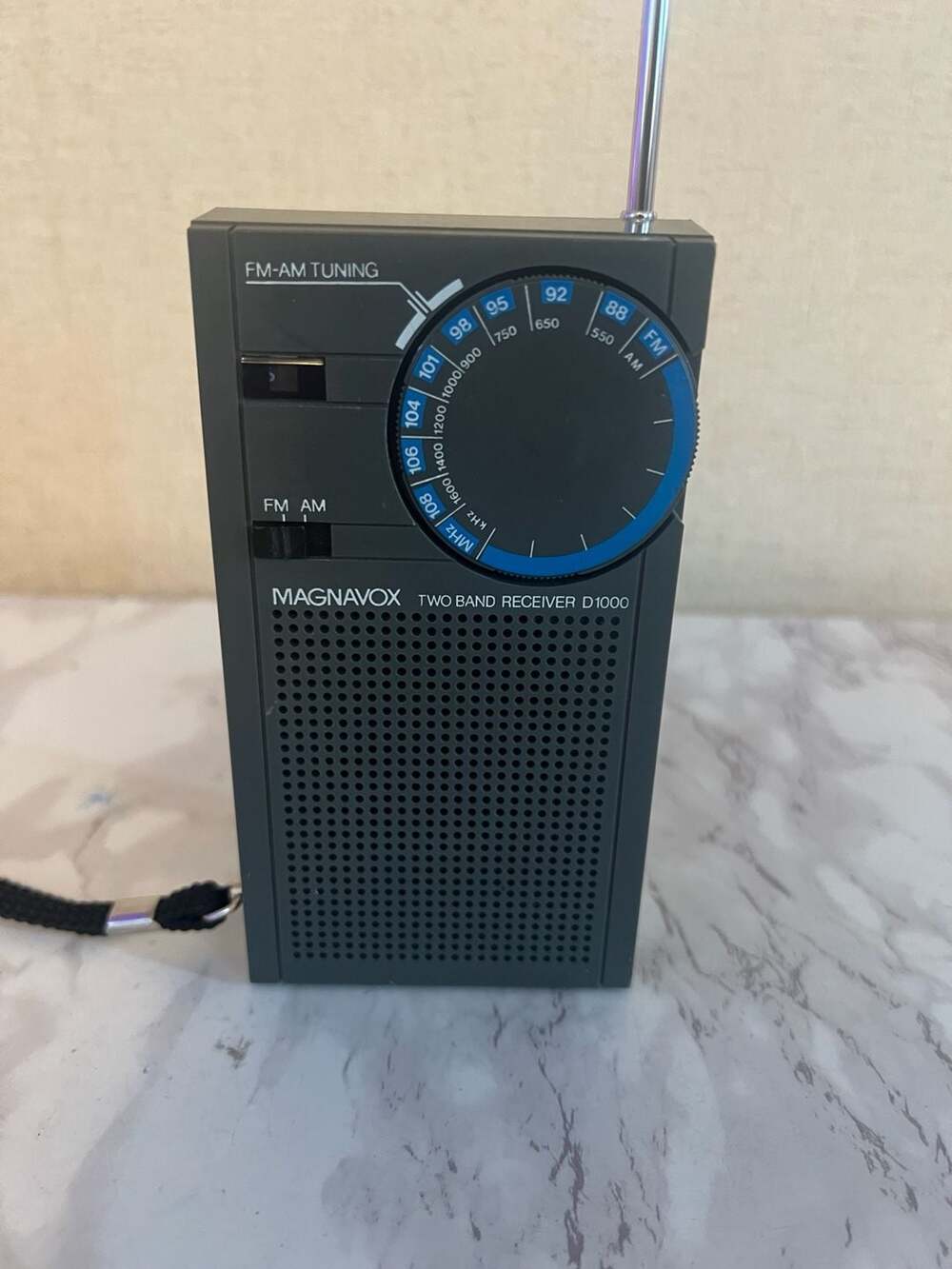 VTG  Transistor Radio Pocket AM/FM magnavox